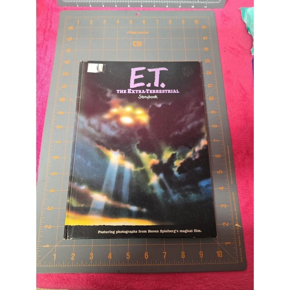 E.T The Extra-Terrestrial Storybook Used Hardcover 1982 William Kotzwinkle